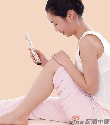 點擊將在新窗口查看全圖 自灸“足三里” 助你長命百歲